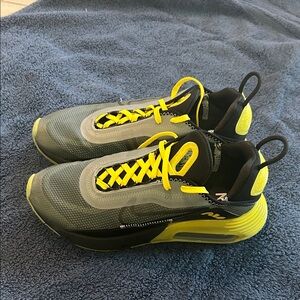 Women's Nike Sneakers in Gray and Yellow